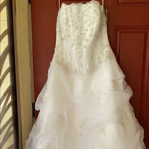 Wedding dress